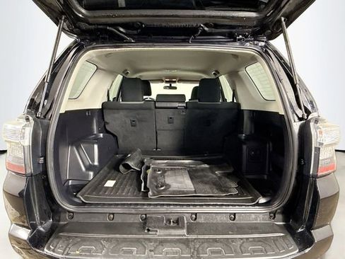 Used 2017 Toyota 4Runner SR5 image 24