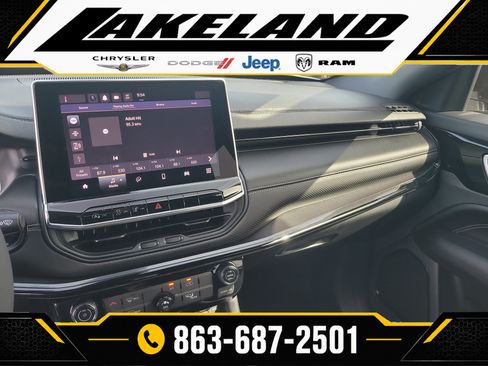 Used 2022 Jeep Compass Latitude FWD image 20