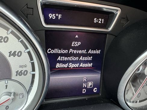 Used 2016 Mercedes-Benz GLA 250 4MATIC image 14