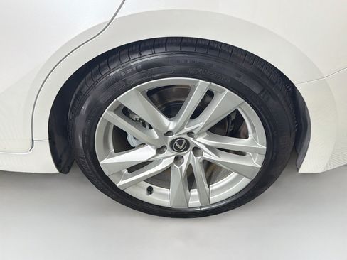 Used 2025 Lexus IS 300 w/ Comfort Package RWD image 11