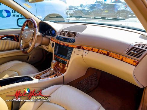 Used 2007 Mercedes-Benz E 320 BlueTEC Sedan image 3
