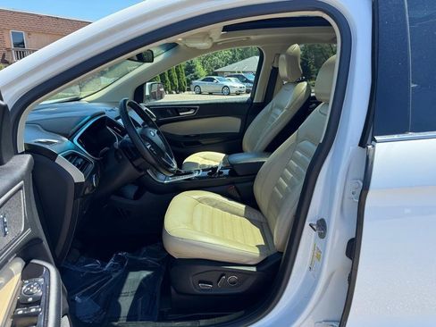 Used 2016 Ford Edge SEL w/ Equipment Group 201A AWD/4WD image 13