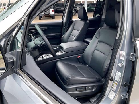 Used 2025 Honda Ridgeline RTL image 8