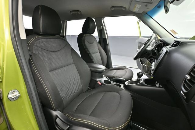 Used 2015 Kia Soul + FWD image 35