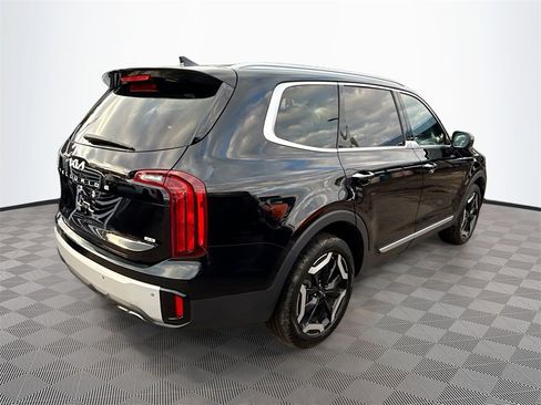 Used 2024 Kia Telluride S w/ S Sunroof Package image 6