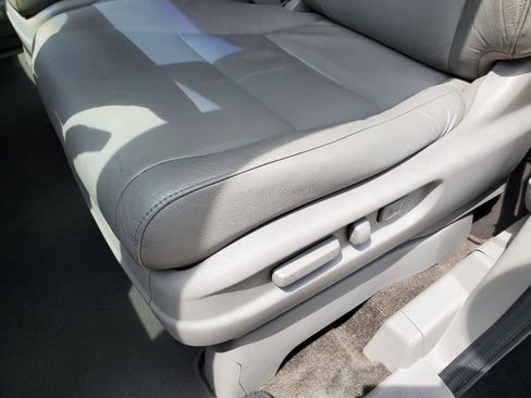 Used 2011 Honda Odyssey Touring image 16