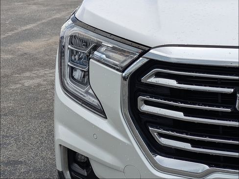 Used 2022 GMC Terrain SLT w/ Infotainment Package II FWD image 10