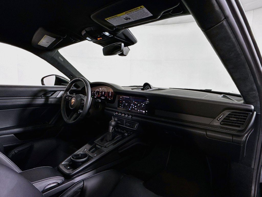 Certified 2026 Porsche 911 GT3 RWD image 17