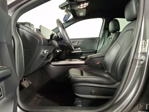 Used 2021 Mercedes-Benz GLA 250 4MATIC image 15
