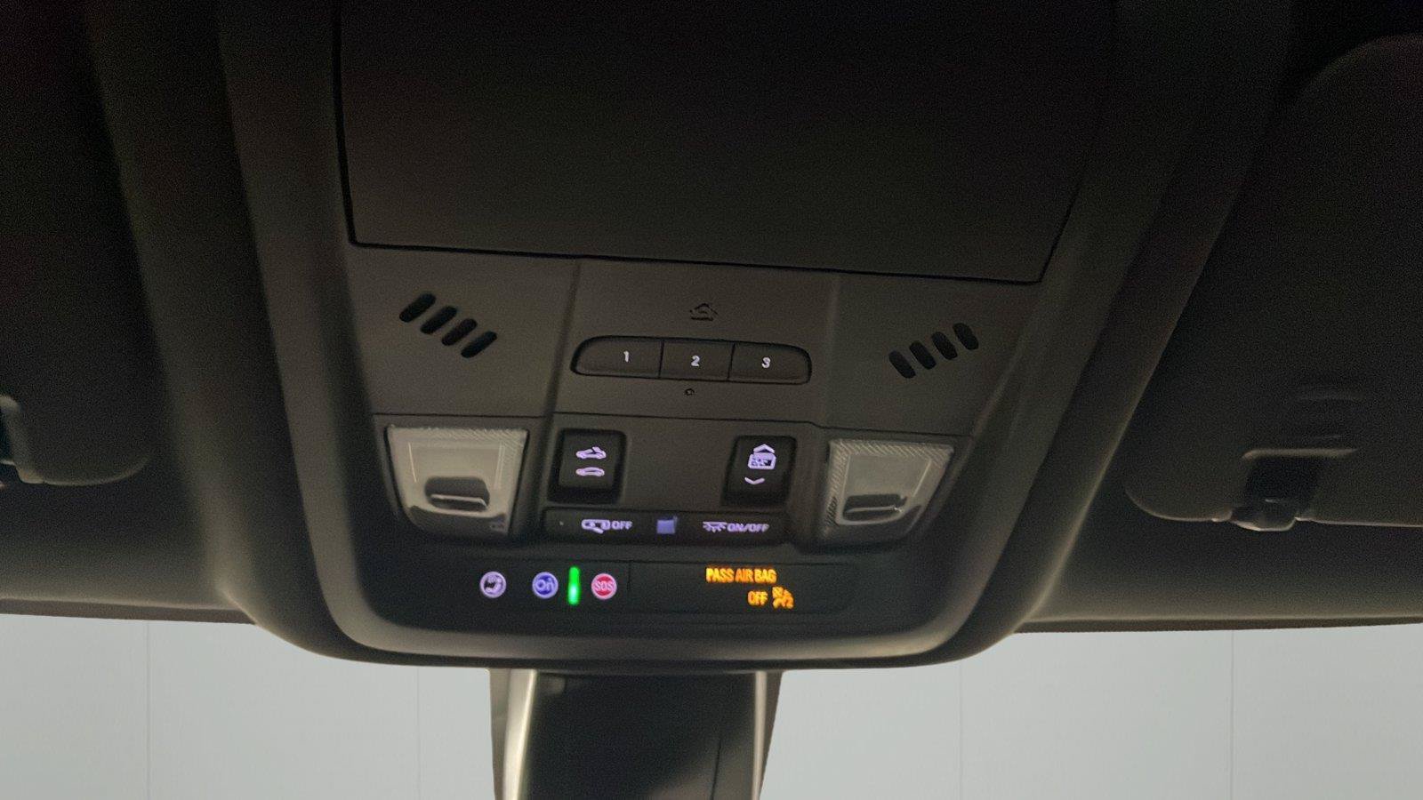 Used 2024 Chevrolet Blazer Premier w/ Enhanced Convenience Package FWD image 21