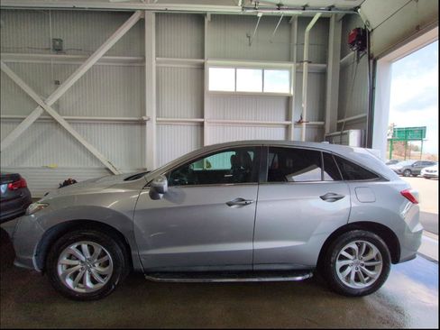 Used 2018 Acura RDX AWD image 2