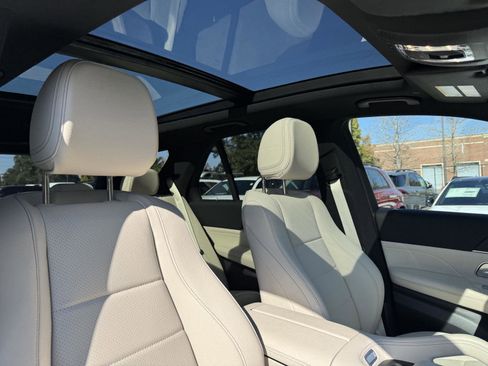 Certified 2025 Mercedes-Benz GLE 350 4MATIC image 31