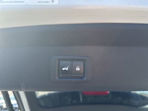 Used 2022 Mitsubishi Outlander SEL image 18