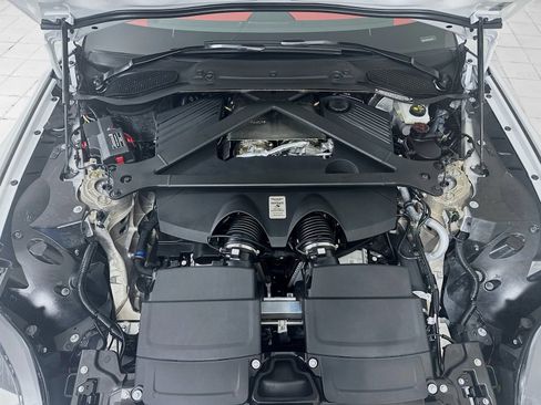 Used 2026 Aston Martin V8 Vantage S RWD image 23