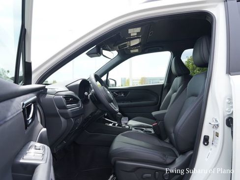 Certified 2025 Subaru Forester Limited w/ Popular Package image 7