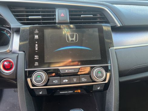 Used 2016 Honda Civic Touring image 15