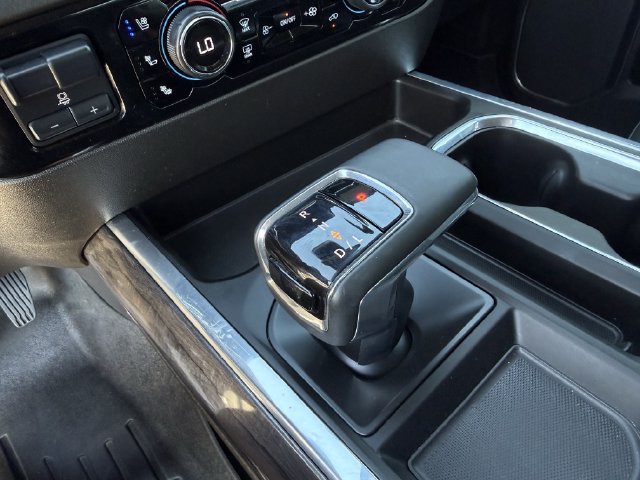 Certified 2025 Chevrolet Silverado 1500 LTZ AWD/4WD image 20