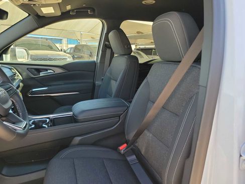 New 2026 Chevrolet Traverse LT w/ Enhanced Driving Package FWD image 19