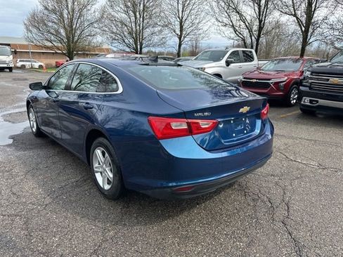 Used 2019 Chevrolet Malibu LS image 3