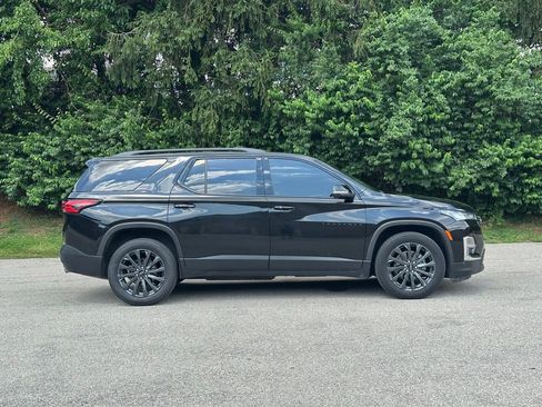 Used 2023 Chevrolet Traverse RS AWD/4WD image 4