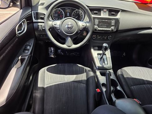 Used 2016 Nissan Sentra SV FWD image 12