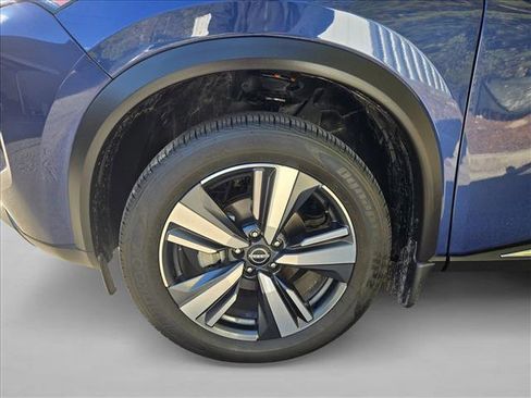 Used 2023 Nissan Rogue SL image 10