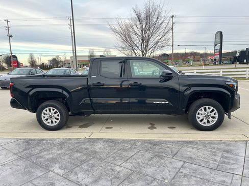 New 2026 Toyota Tacoma SR5 image 6