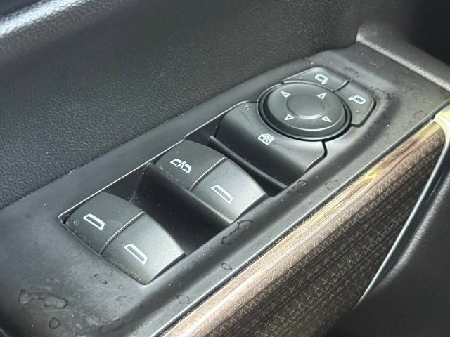 Used 2020 Chevrolet Silverado 1500 LT w/ Convenience Package RWD image 23
