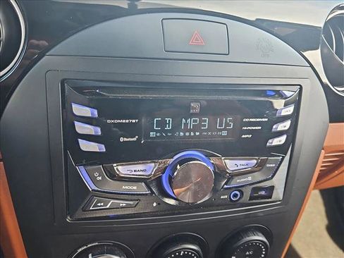 Used 2006 MAZDA MX-5 Miata Grand Touring w/ Premium Pkg image 13