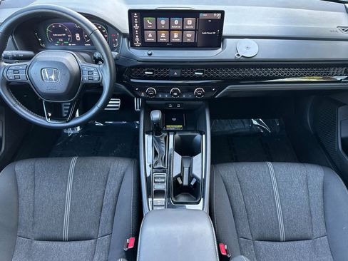 Used 2025 Honda Accord Sport image 26