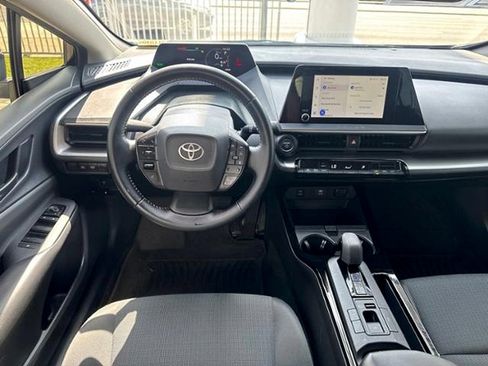 Used 2023 Toyota Prius LE FWD image 9