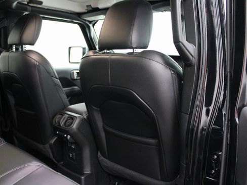 Used 2023 Jeep Wrangler Unlimited Sahara w/ Cold Weather Group image 22