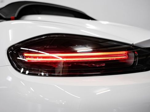 Used 2024 Porsche 718 Boxster Spyder RS RWD image 33