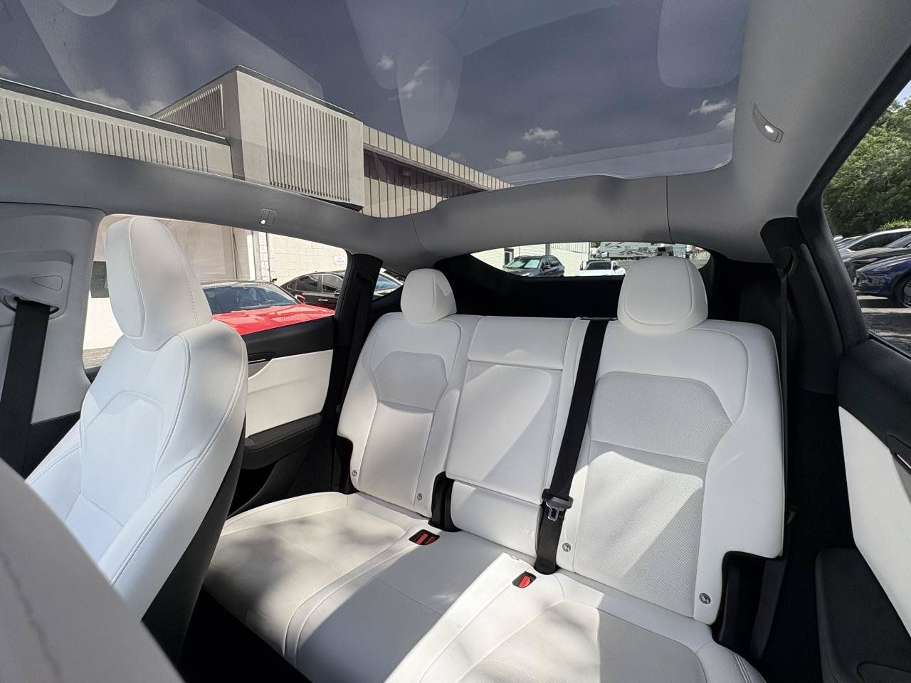 Used 2026 Tesla Model Y Long Range RWD image 7