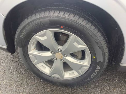 Used 2015 Subaru Forester 2.5i Premium w/ All-Weather Package image 7