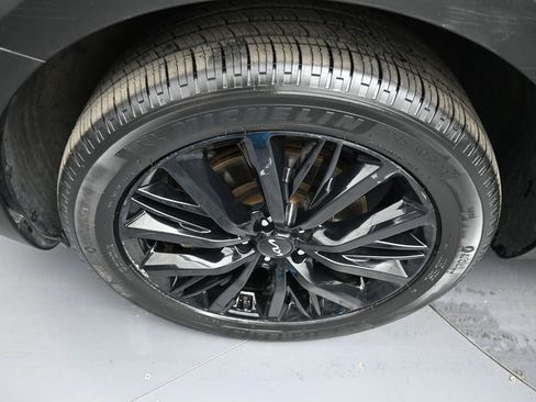 Certified 2022 Kia Telluride SX w/ SX Prestige Package AWD/4WD image 14