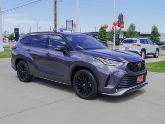 Certified 2024 Toyota Highlander XSE video 2