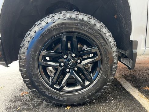 Used 2022 Chevrolet Silverado 1500 Custom Trail Boss image 41