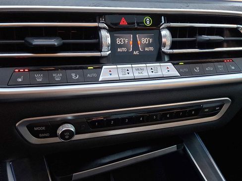 Used 2023 BMW X5 xDrive40i w/ Premium Package image 16