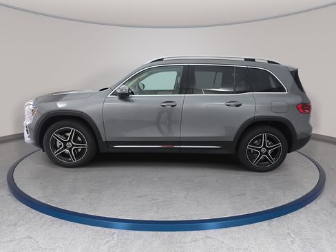New 2026 Mercedes-Benz GLB 250 image 8