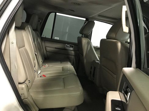 Used 2014 Ford Expedition Limited w/ Equipment Group 301A RWD image 17