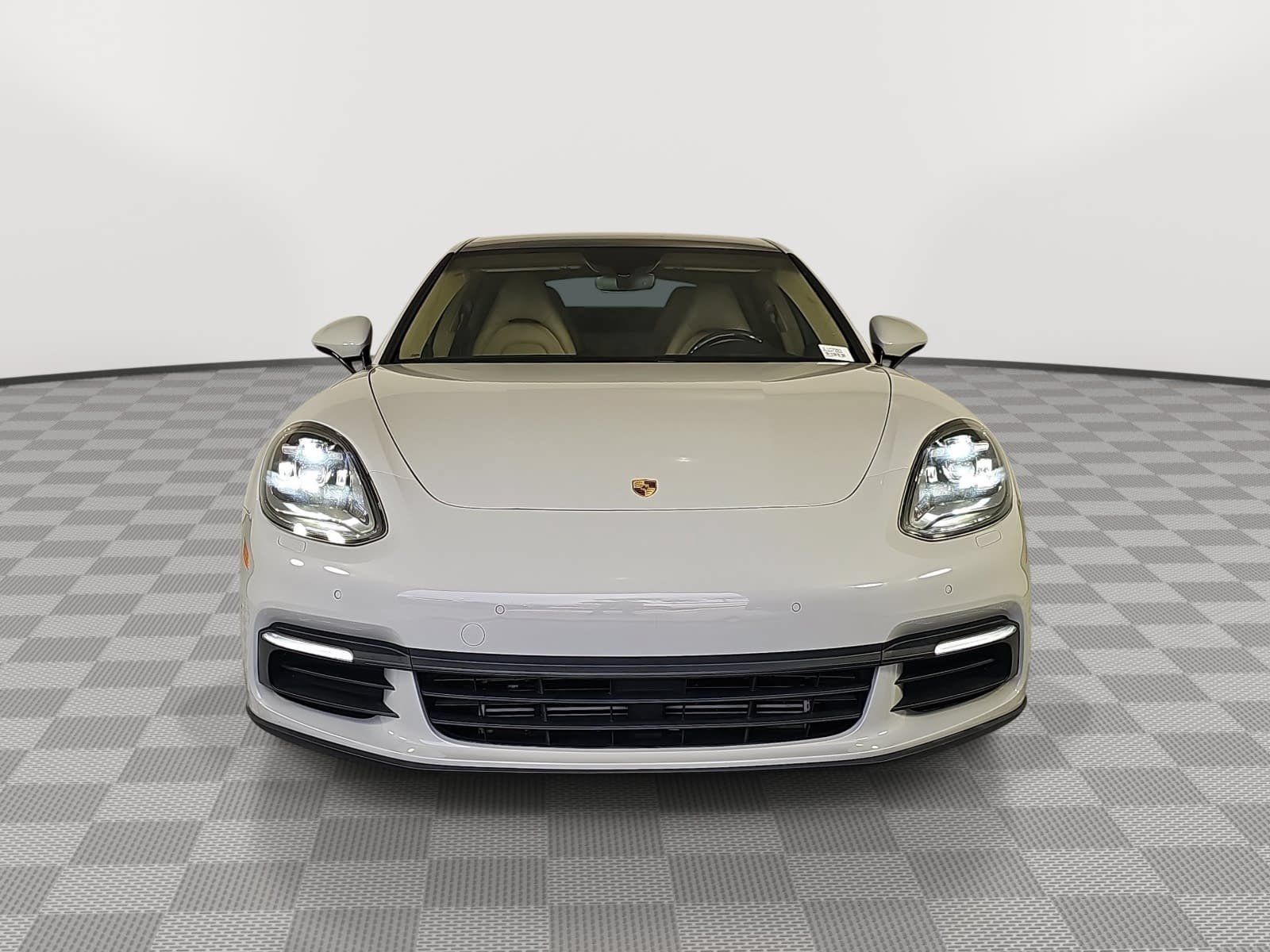 Used 2018 Porsche Panamera w/ Premium Package Plus RWD image 3