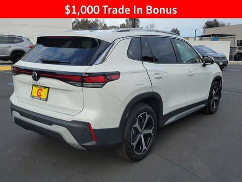 New 2026 Volkswagen Tiguan SE FWD image 3