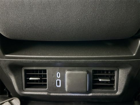 Used 2024 GMC Sierra 1500 Elevation image 23