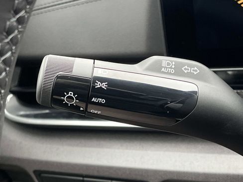 New 2026 Kia Carnival EX FWD image 32