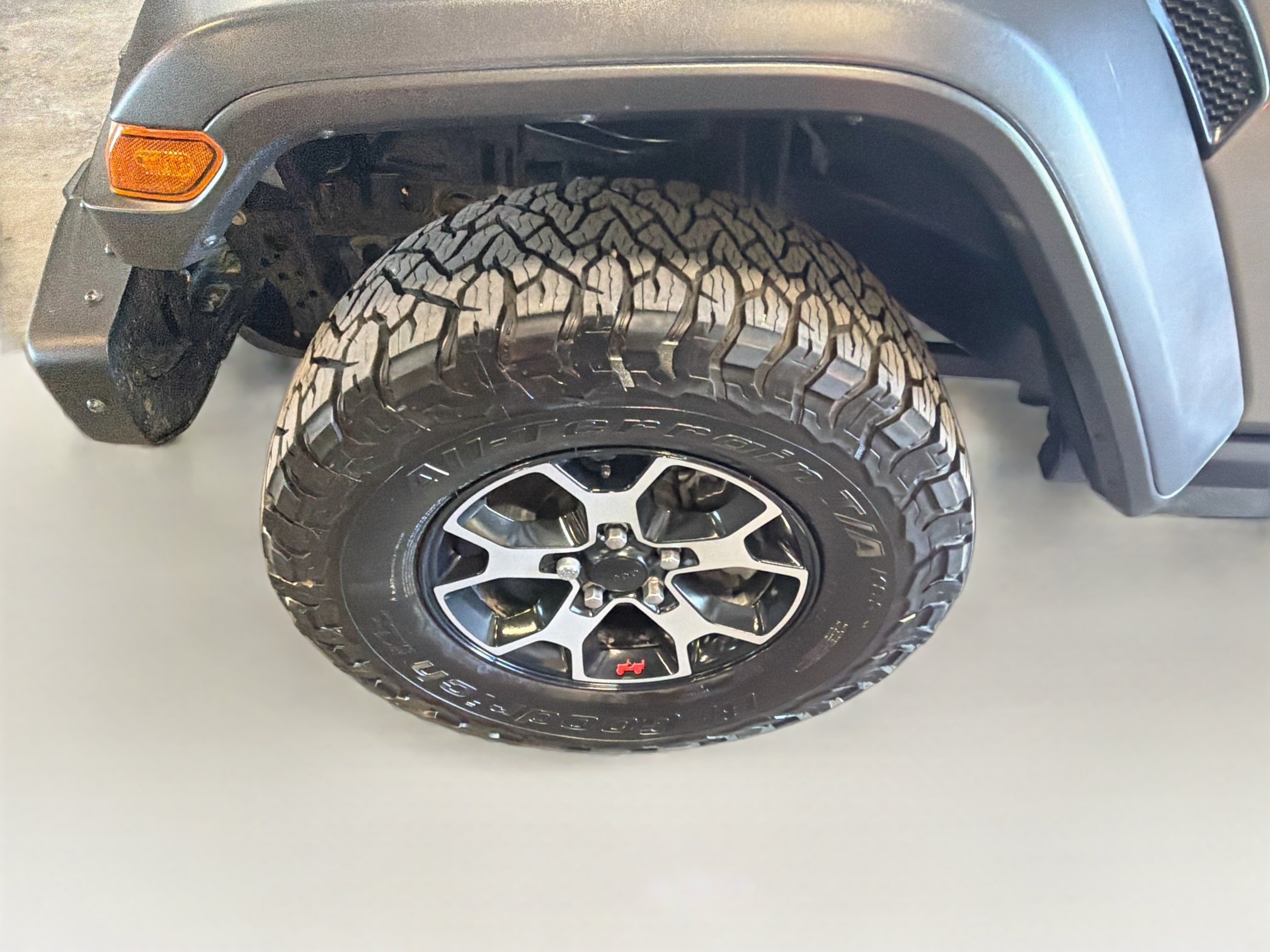 Used 2021 Jeep Wrangler Unlimited Rubicon w/ Steel Bumper Group AWD/4WD image 11