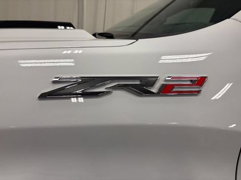 Used 2025 Chevrolet Silverado 1500 ZR2 w/ Technology Package AWD/4WD image 14