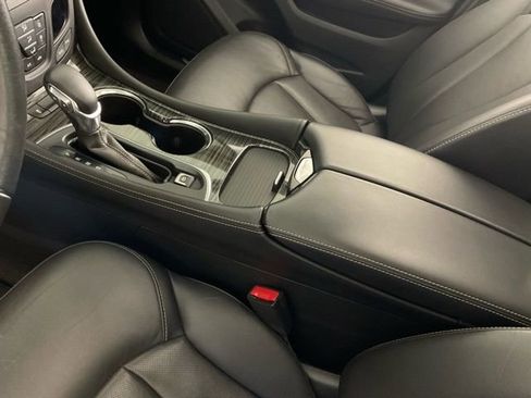 Used 2018 Buick Envision Essence image 16