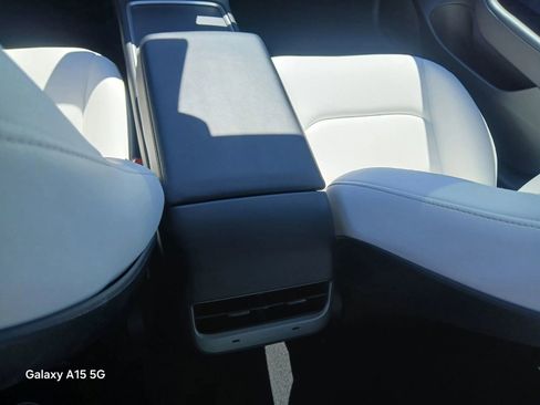 Used 2023 Tesla Model 3 Standard Range RWD image 27