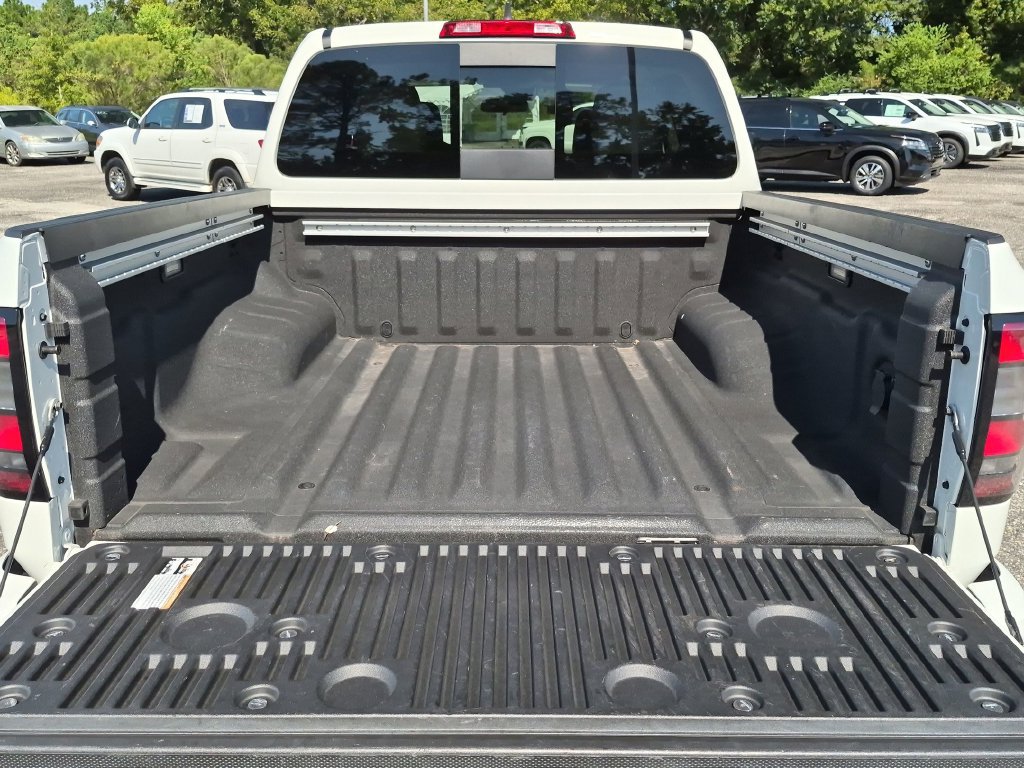 Used 2025 Nissan Frontier SV w/ SV Convenience Package RWD image 37